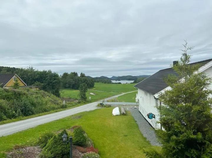 Lekkert Gjestehus Med Gratis Parkering Pa Stedet. Levanger Kültér fotó